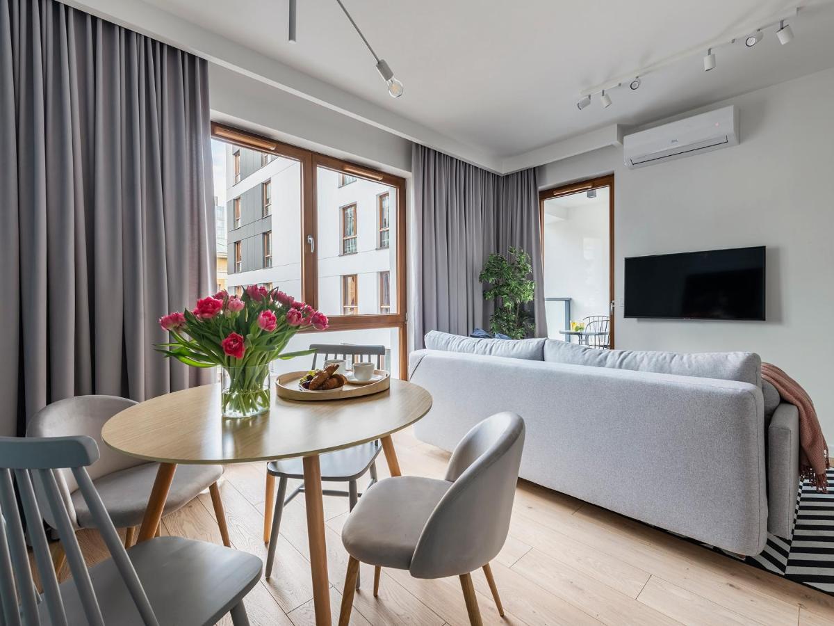 Yoursecondflat Grzybowska Metropoint Varsovia Exterior foto