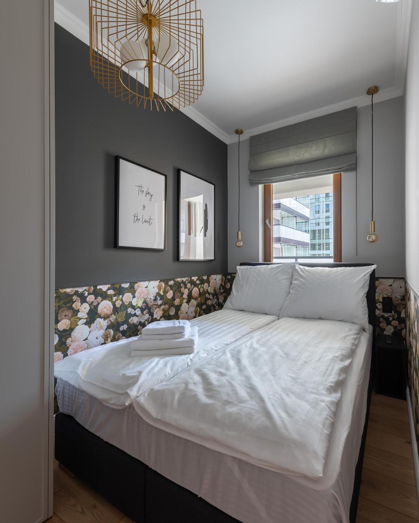 Yoursecondflat Grzybowska Metropoint Varsovia Exterior foto